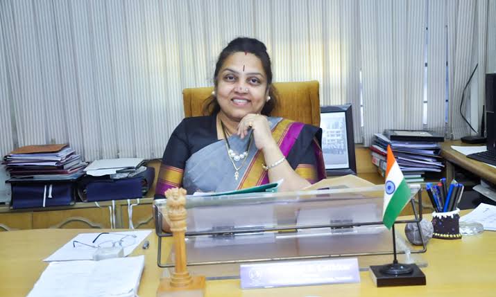 Principal Dr. Gita Latkar